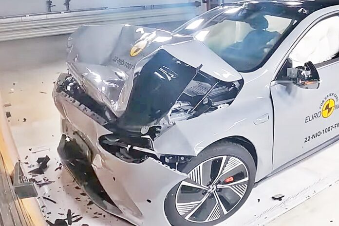 0_니오 ET7 정면 충돌_유튜브 채널 'Euro NCAP'